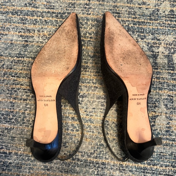 Ann Taylor Fiona Charcoal Fabric Kitten Heels - Size 6 - Picture 6 of 6